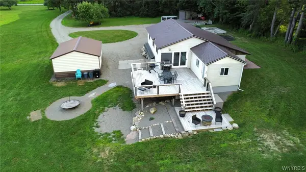 4618 Woodside Road, Lawtons, NY 14091