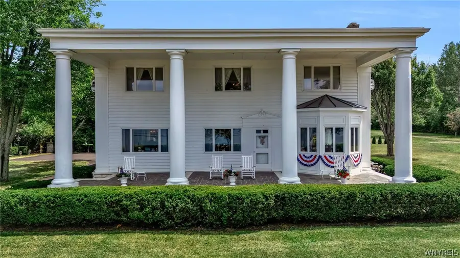 4261 Lake Shore Road, Hamburg, NY 14075 - #2
