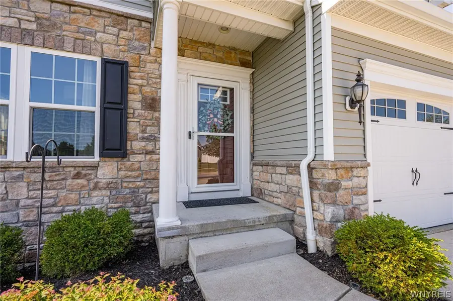 8 Adam Chris Drive, Buffalo, NY 14224 - #3