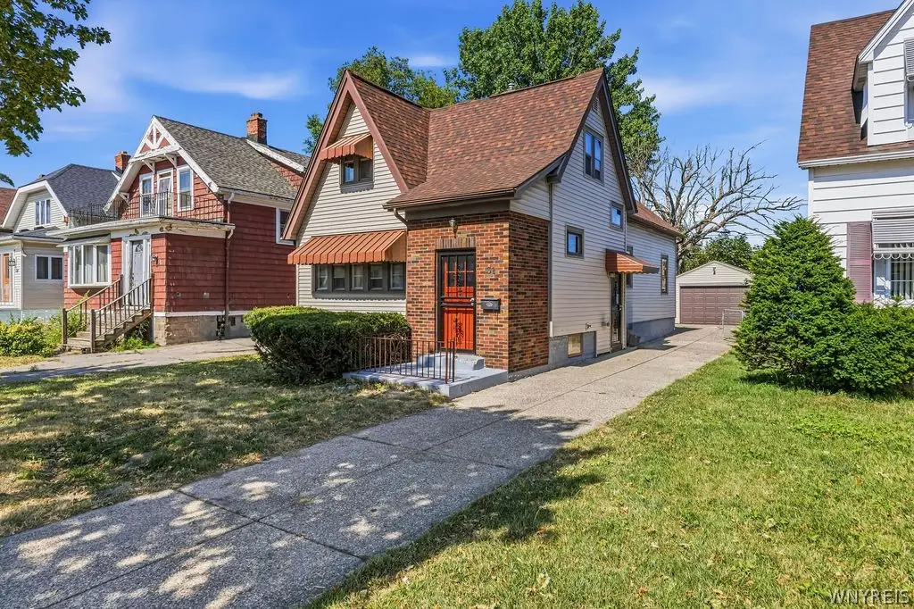 31 Saint James Road, Buffalo, NY 14225 - #1