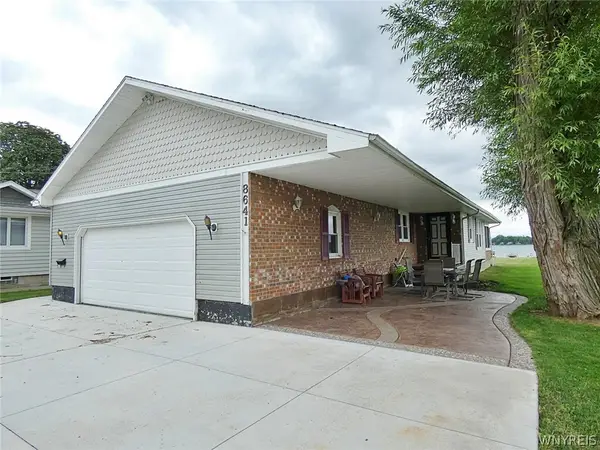 8641 Rivershore Drive, Niagara Falls, NY 14304