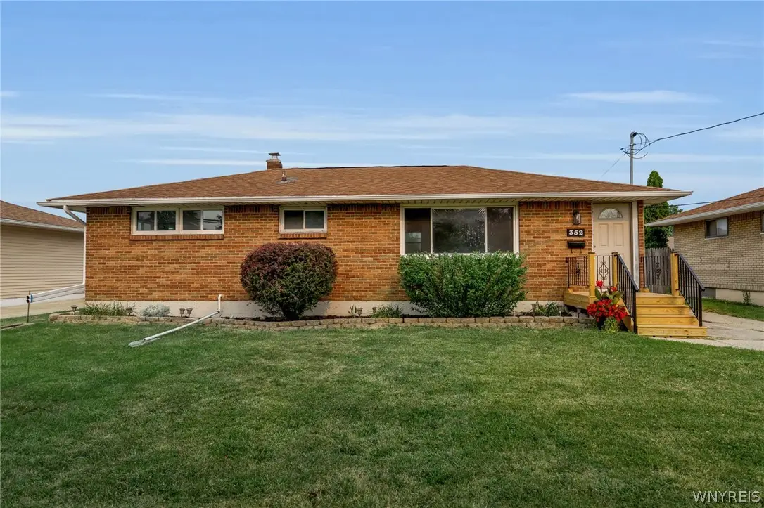352 Two Mile Creek Road, Tonawanda, NY 14150 - #1