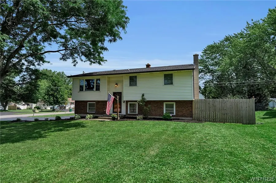 4493 Sunset Drive, Lockport, NY 14094 - #2
