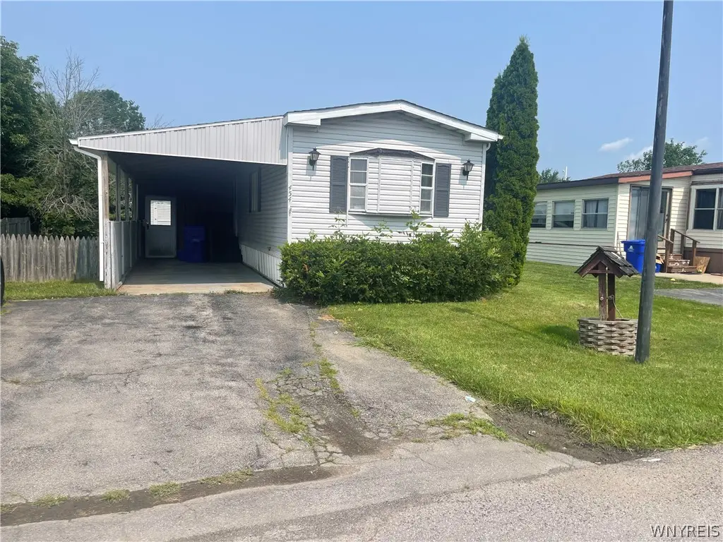 454 Chestnut Drive, Lockport, NY 14094 - #1