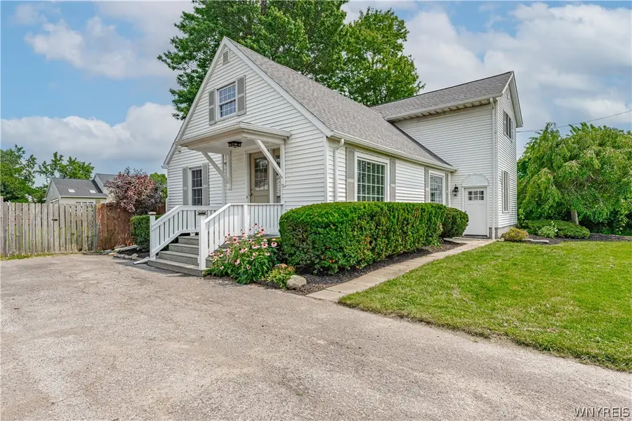 5485 Upper Mountain Road, Lockport, NY 14094 - #3