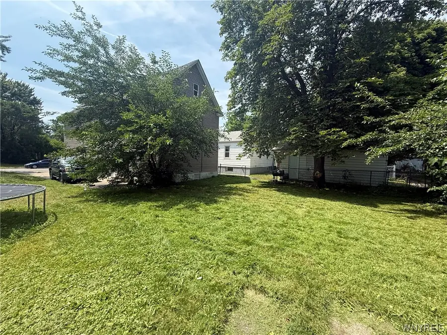 2722 Monroe Avenue, Niagara Falls, NY 14303 - #3