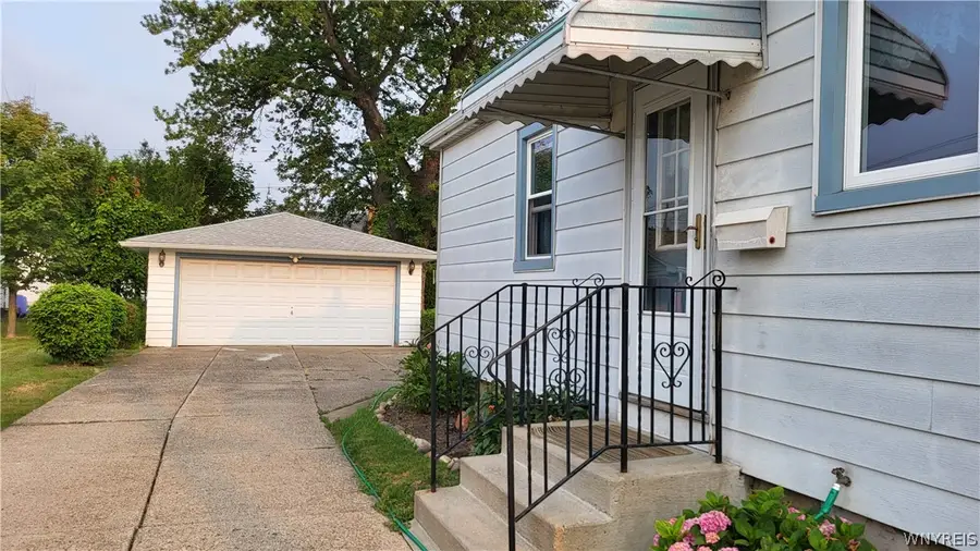 12 Rossler Avenue, Buffalo, NY 14206 - #3