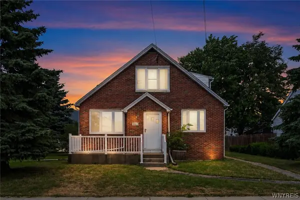 8 Evergreen Place, Buffalo, NY 14225