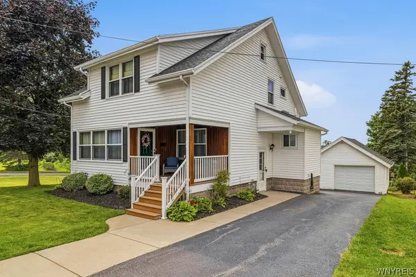 60 Bloomingdale Ave, Akron, NY 14001