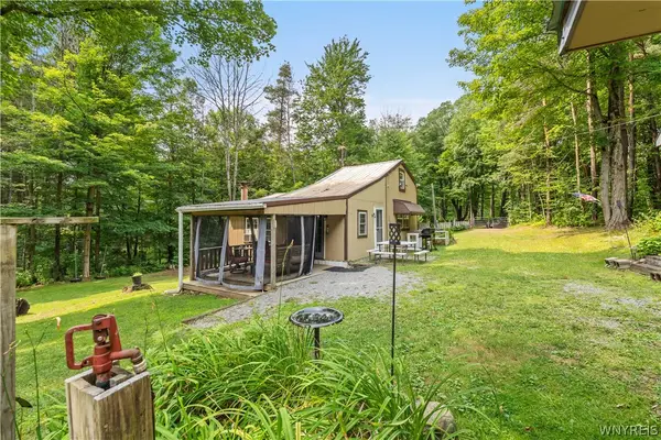 28 Treehaven Road, Gainesville, NY 14066