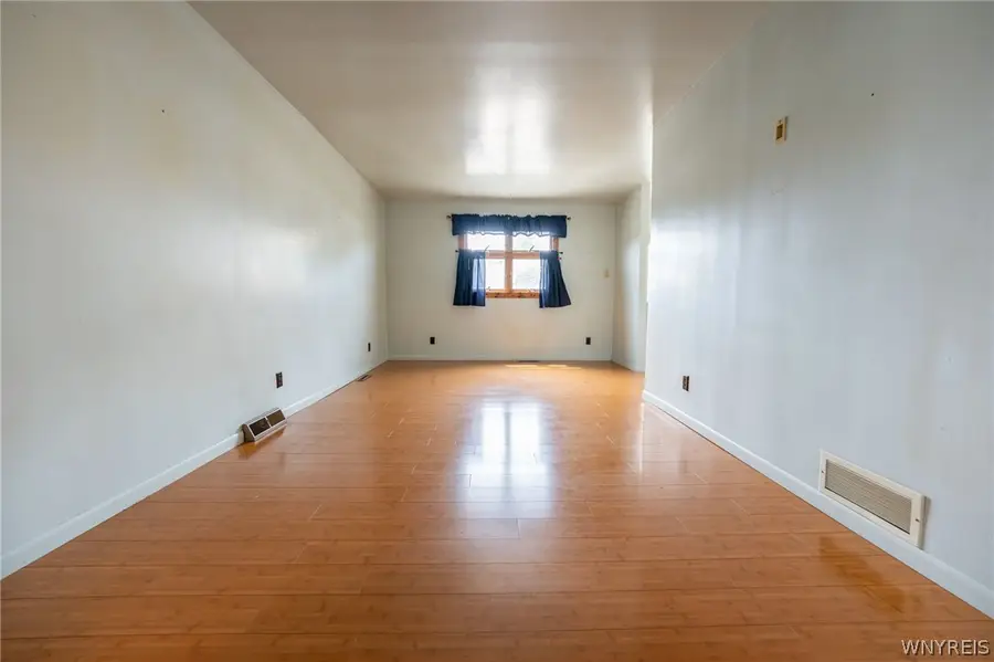 26 Modern Avenue, Buffalo, NY 14218 - #3