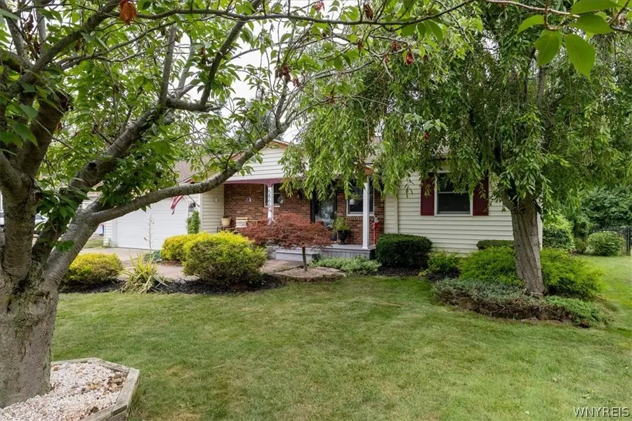 5866 Lakecrest Drive, Lake View, NY 14085 - #3