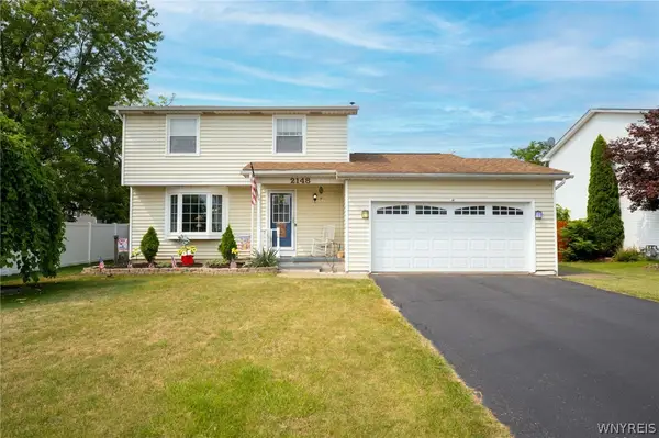 2148 Hobblebush Lane, Lake View, NY 14085