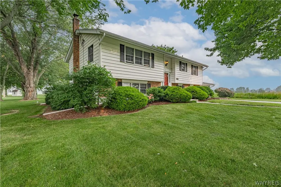 5500 Keck Road, Lockport, NY 14094 - #3