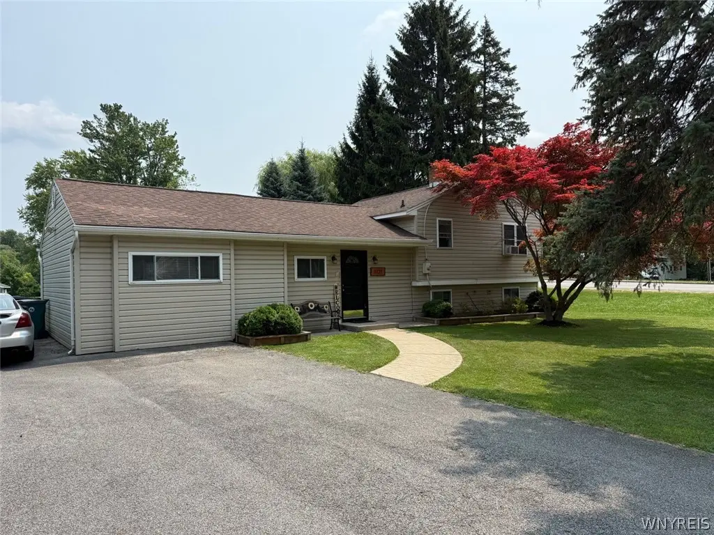 1721 Sweeney Street, North Tonawanda, NY 14120 - #1