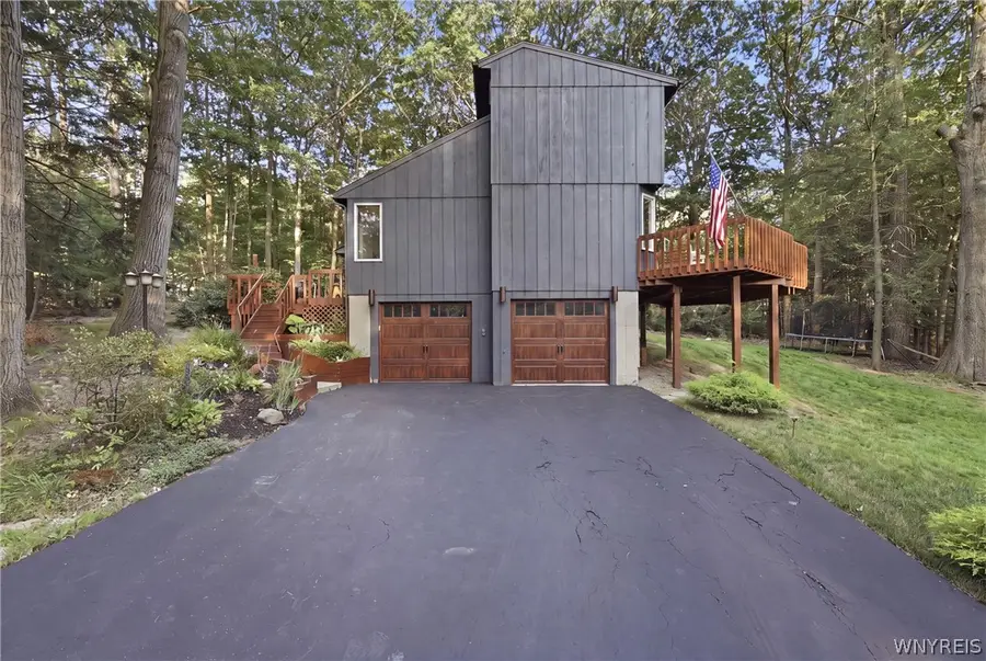5876 Woodlee Court, Orchard Park, NY 14127 - #3