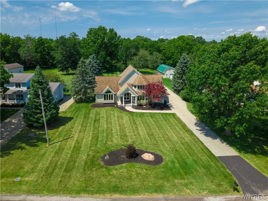 3464 East River Road, Grand Island, NY 14072 - #2