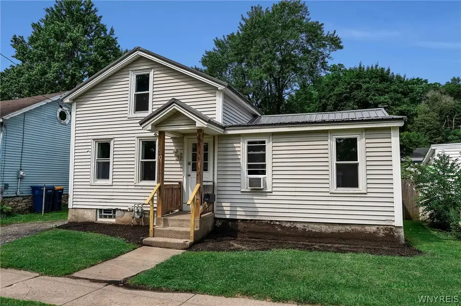 140 Jackson Street, Lockport, NY 14094 - #2