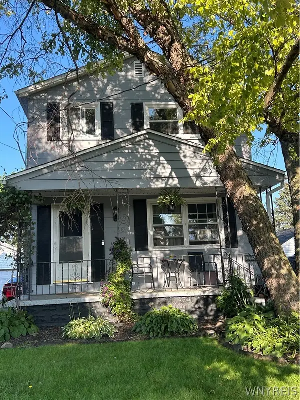 10 Orchard Place, Buffalo, NY 14218