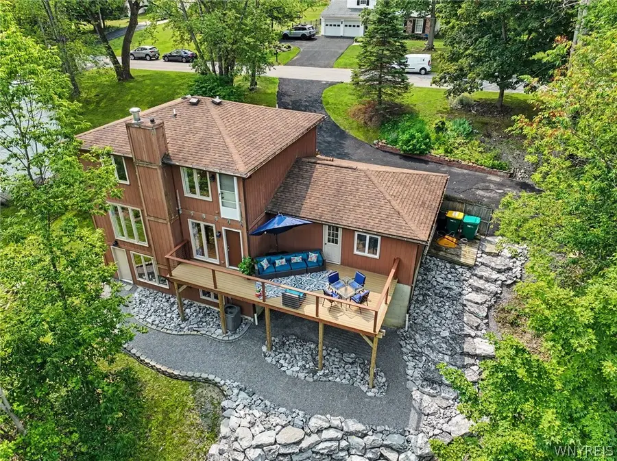 12 Fairlawn Drive, East Aurora, NY 14052 - #2
