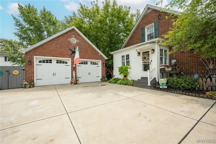 945 Mineral Springs Road, Buffalo, NY 14224 - #3