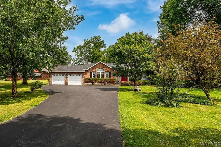 6163 Campbell Boulevard, Lockport, NY 14094 - #2