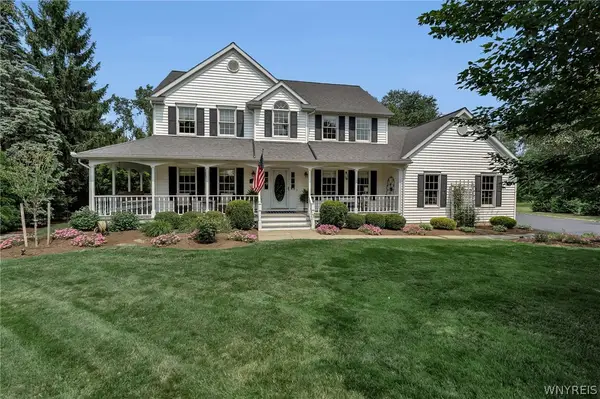 50 Sunburst Cir, Amherst, NY 14051