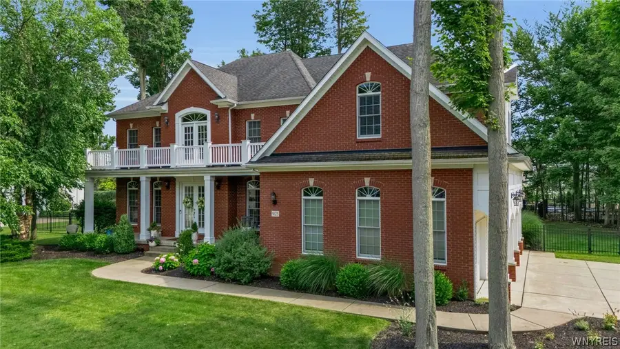 9123 Curry Ln, Clarence Center, NY 14032 - #2