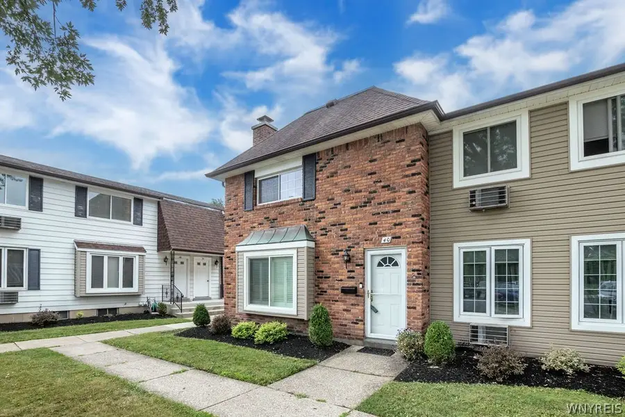 40 Wellington Court, Williamsville, NY 14221 - #3