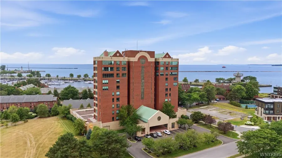 75 Ojibwa Circle #801, Buffalo, NY 14202 - #2