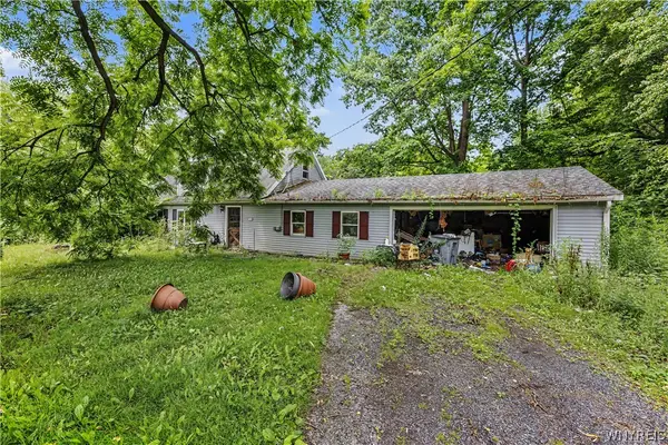 702 Bell Road, Newark, NY 14513