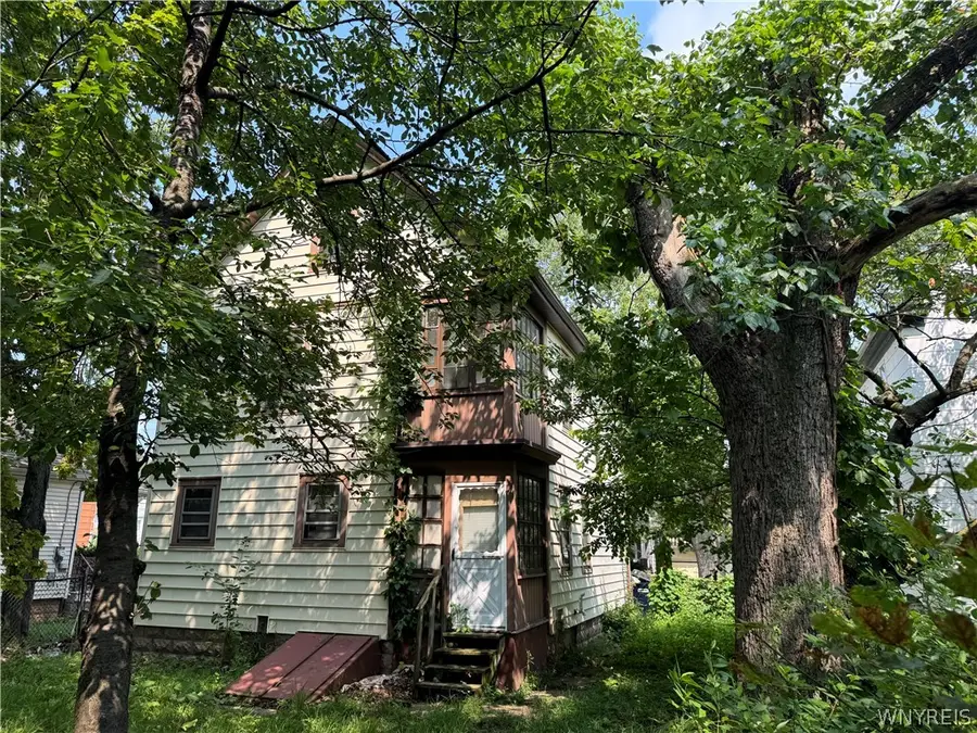828 15th Street, Niagara Falls, NY 14301 - #3