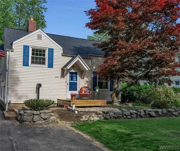 232 Highland Drive, Williamsville, NY 14221