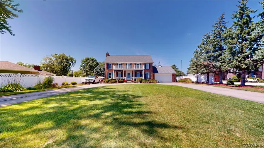 1370 E River Road, Grand Island, NY 14072 - #2