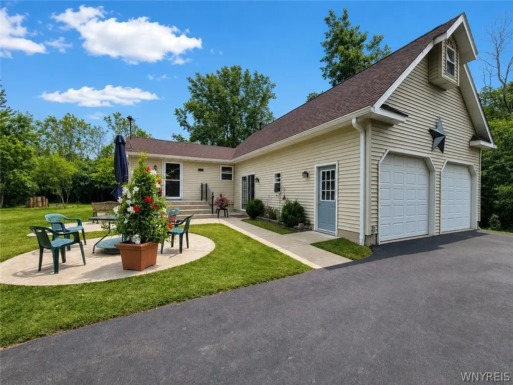1363 Losson Road, Depew, NY 14043 - #1
