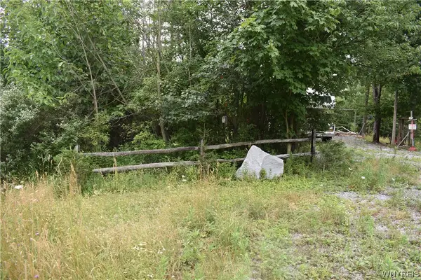 Vermont Hill, Holland, NY 14080