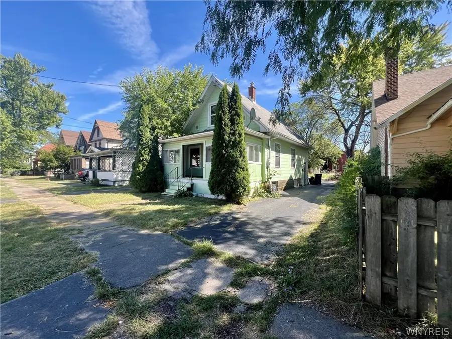 1611 Linwood Avenue, Niagara Falls, NY 14305 - #2