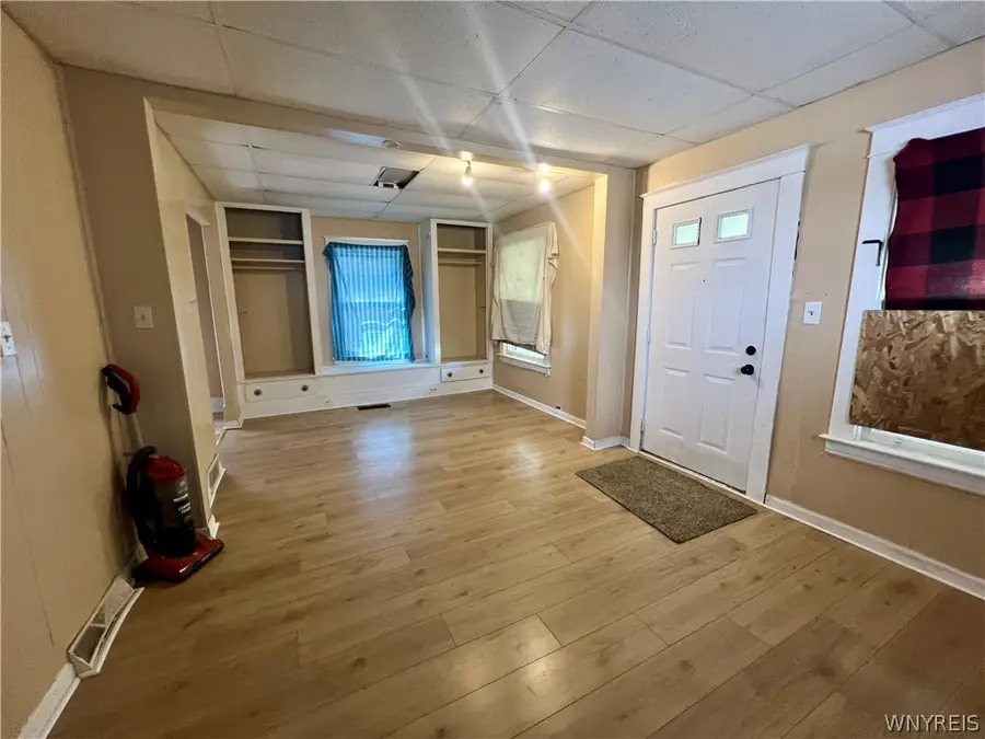 1611 Linwood Avenue, Niagara Falls, NY 14305 - #3