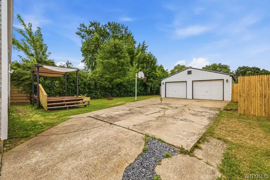 554 79th Street, Niagara Falls, NY 14304 - #3
