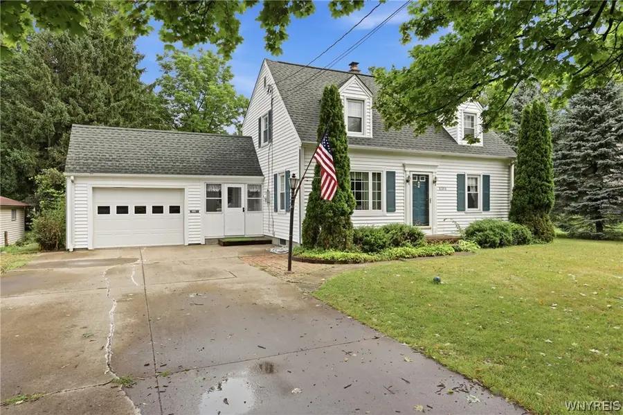 6394 Armor Duells Road, Orchard Park, NY 14127 - #2