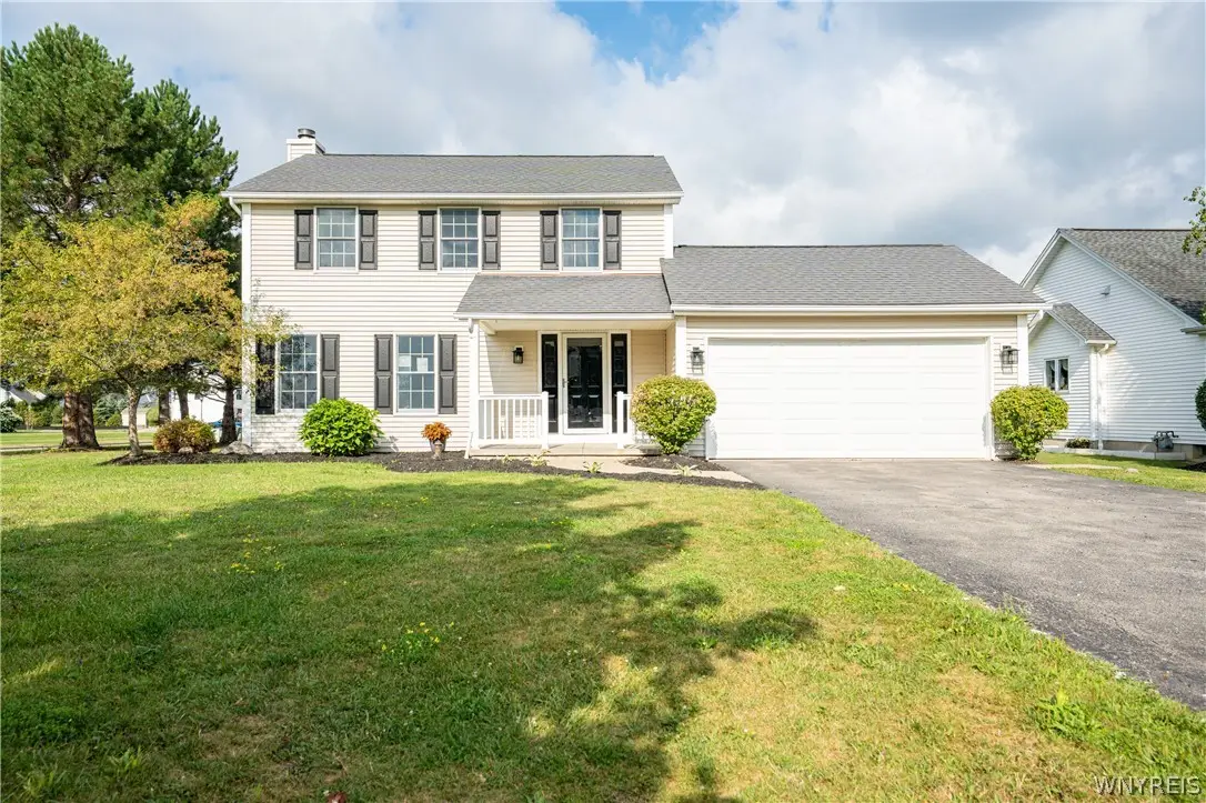 38 Hampton Court, Lancaster, NY 14086 - #1