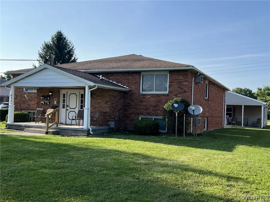 6335 Robinson Road, Lockport, NY 14094 - #2