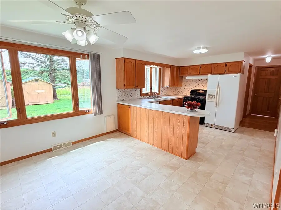 6410 Deanna Drive, Hamburg, NY 14075 - #3