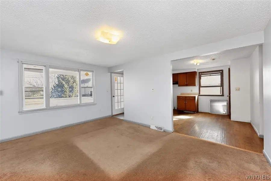 5629 Girard Avenue, Niagara Falls, NY 14304 - #3