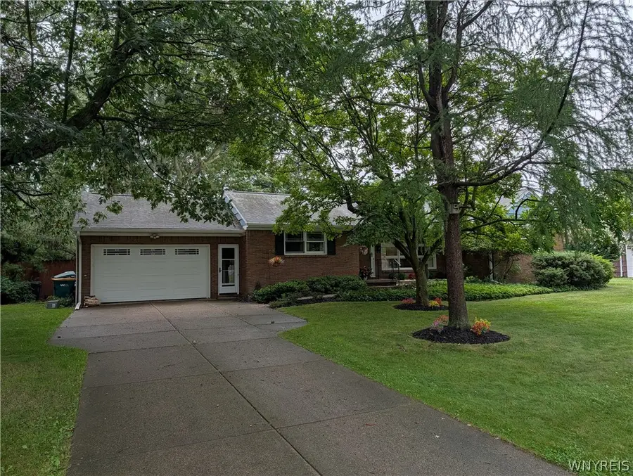 8325 Vernon Circle, Buffalo, NY 14221 - #2