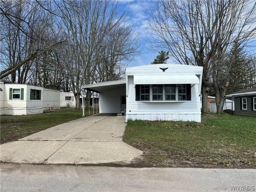 35 Holly Street, Akron, NY 14001 - #3