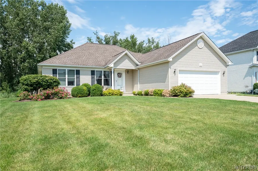 16 Garnet Drive, Buffalo, NY 14227 - #2