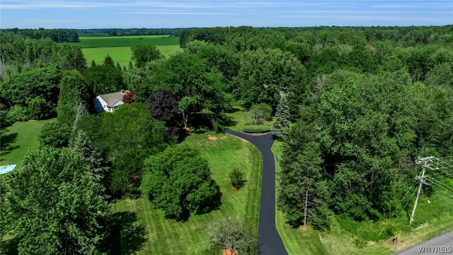 2717 New Road, Ransomville, NY 14131 - #2