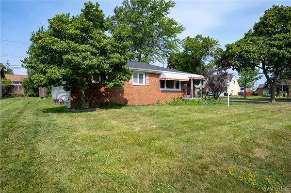 200 Margaret Road, Buffalo, NY 14226