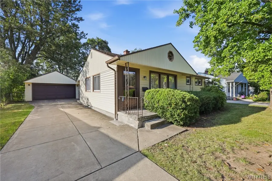 182 Bennington Road, Amherst, NY 14226 - #2